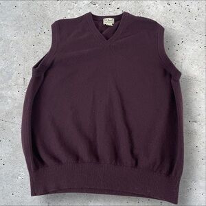 L.L. Bean Men's V-Neck Sweater - Dark Purple